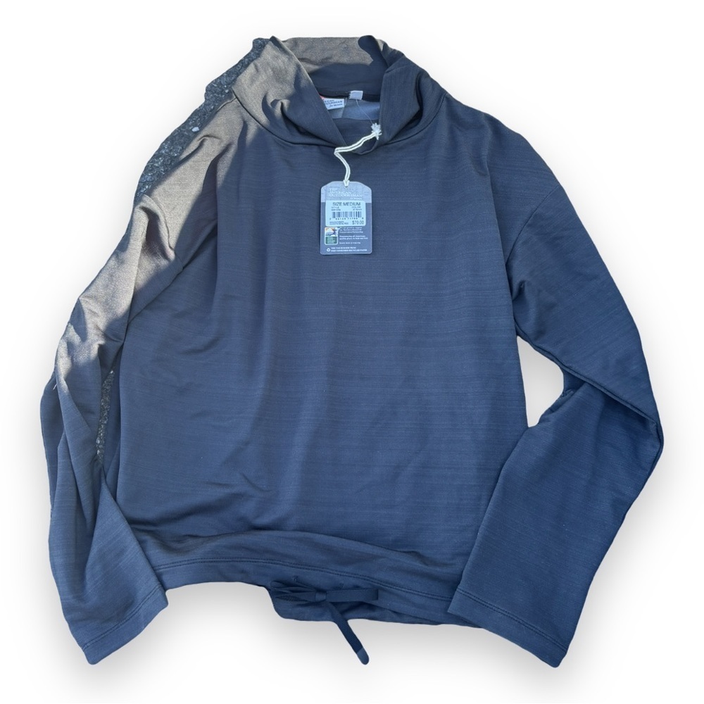 The American Outdoorsman Pullover Women’s medium Gray Long Sleeve jacket NWT